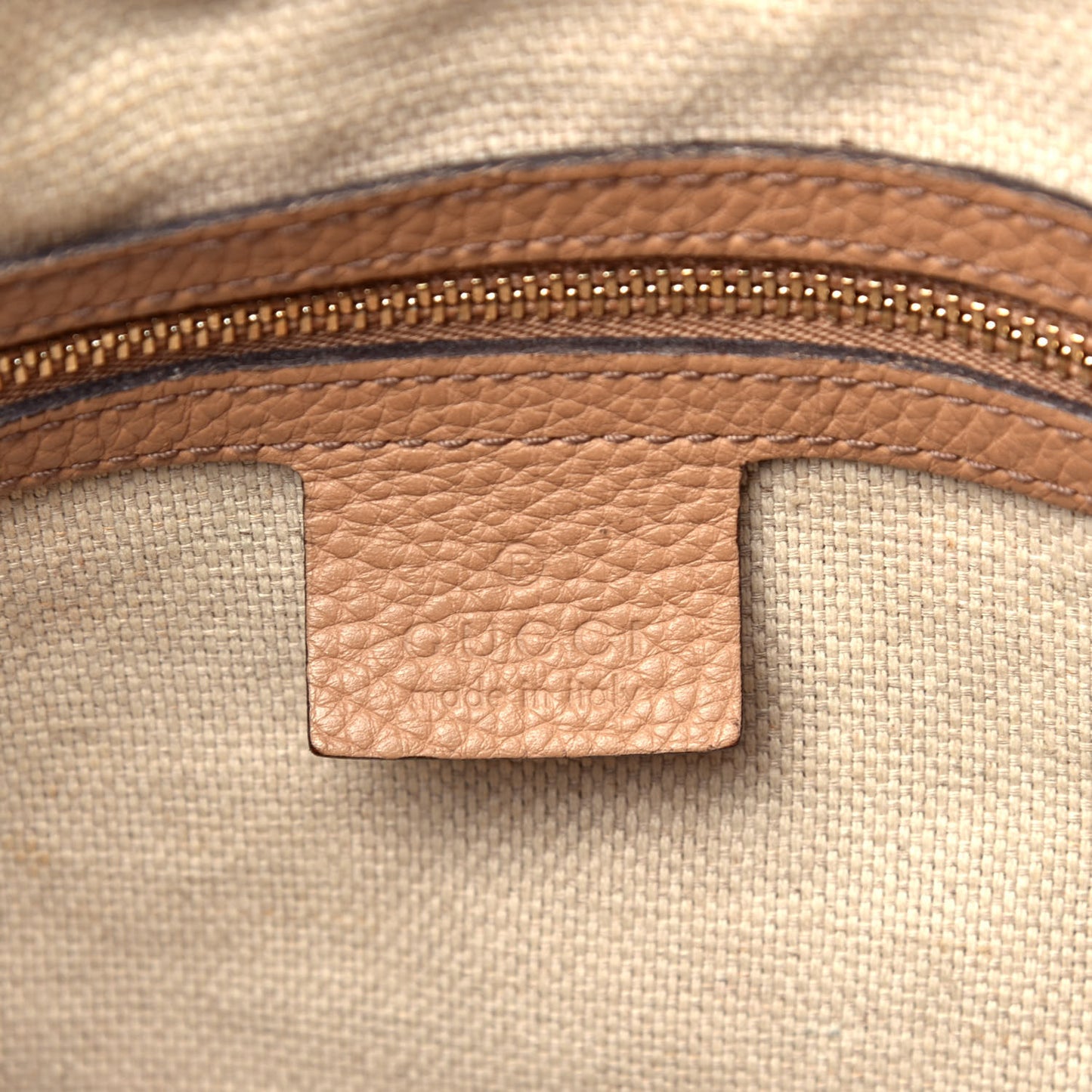 Pebbled Calfskin Medium Soho Chain Shoulder Bag Rose Beige
