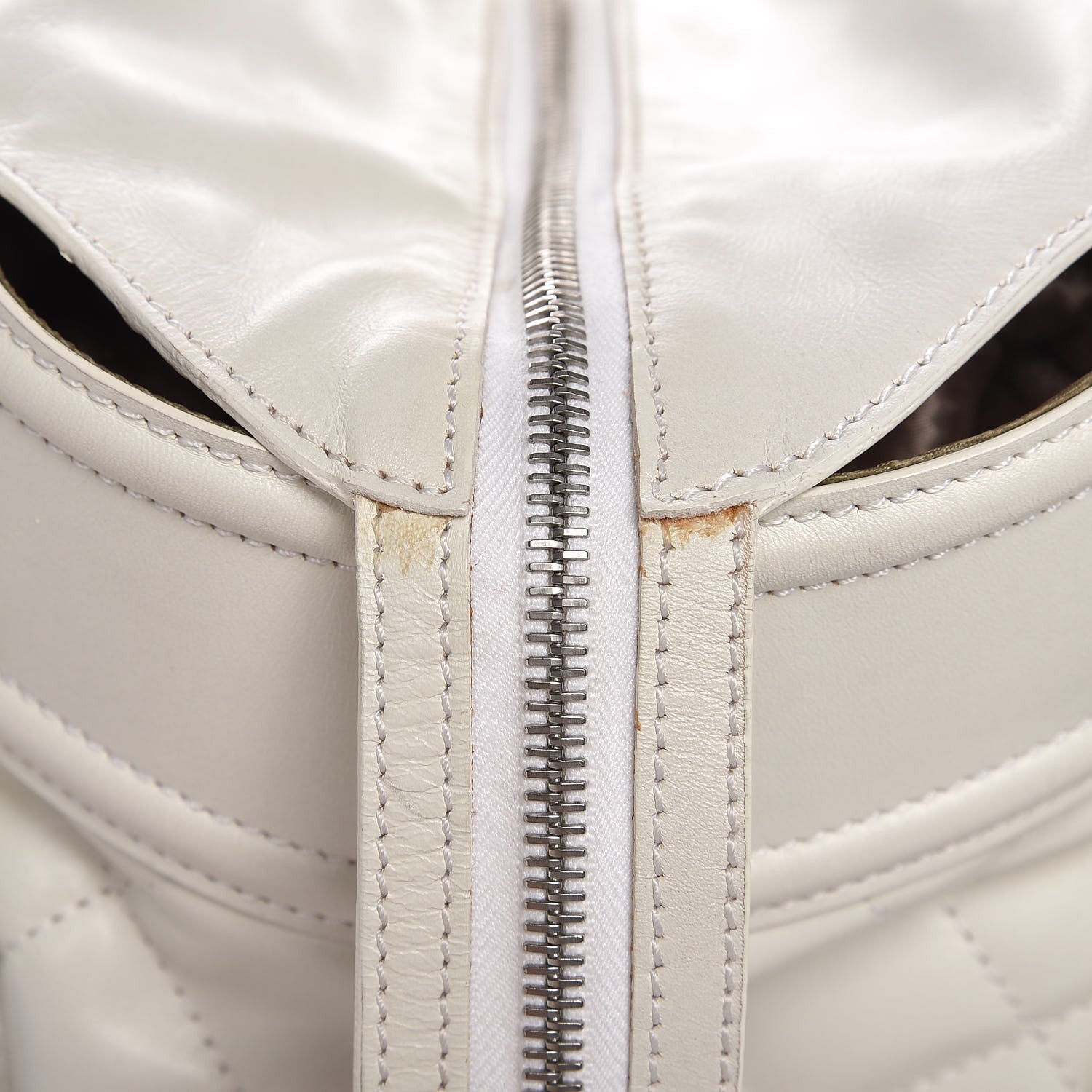 Burberry Leather Quilted Large Manor Tote White 14 of 17