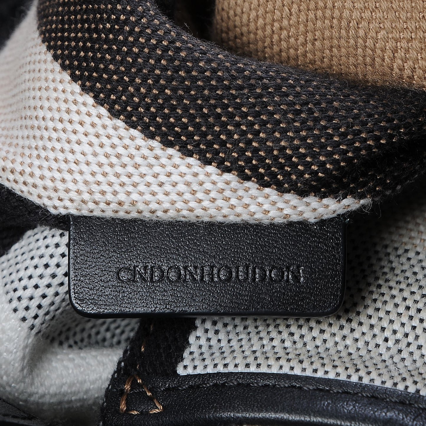 Grainy Calfskin House Check Small Maidstone Black