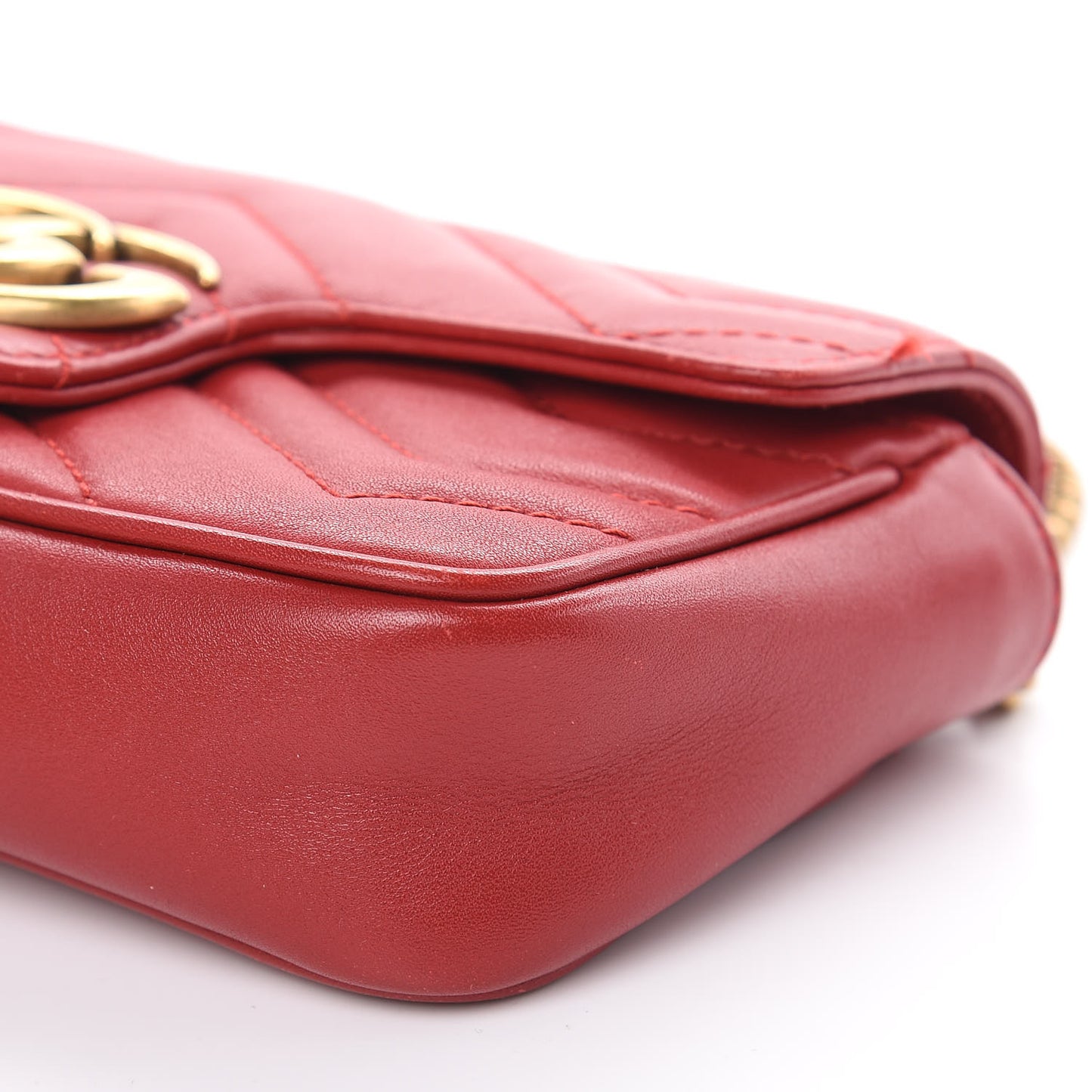 Calfskin Matelasse Super Mini GG Marmont Shoulder Bag Hibiscus Red