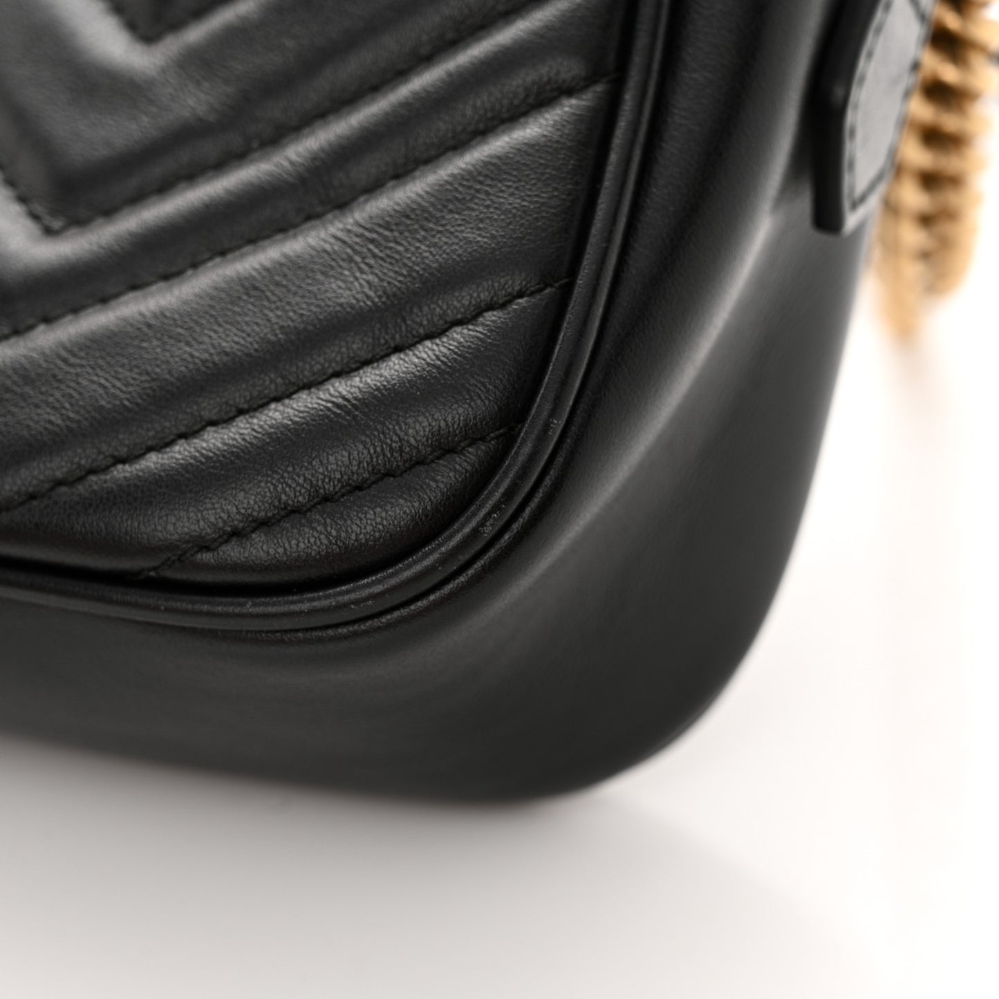 Calfskin Matelasse Small GG Marmont Chain Shoulder Bag Black