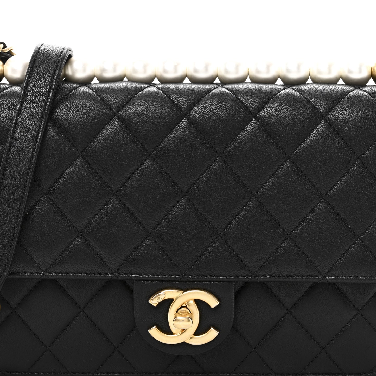 Goatskin Quilted Small Chic Pearls Flap Black Black