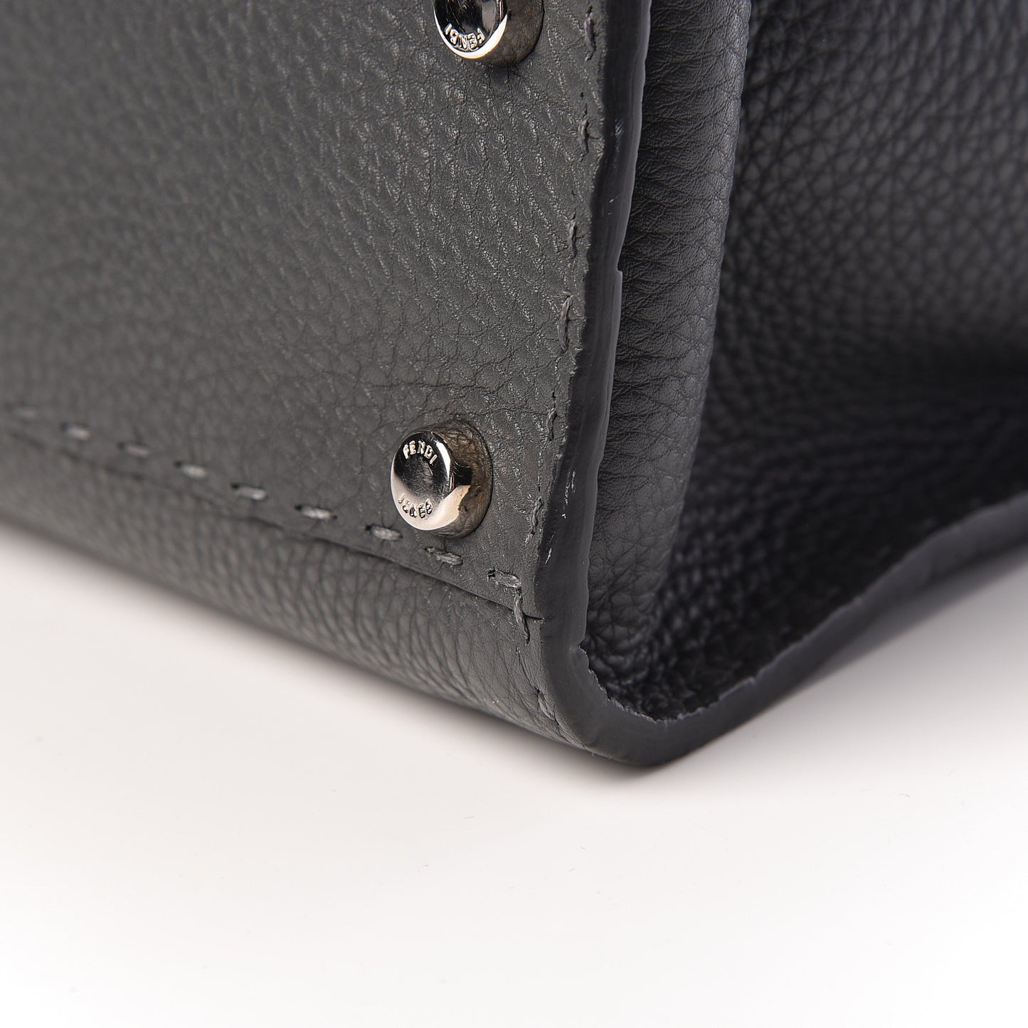 Cuoio Romano Selleria Bi-Color Medium Peekaboo Iconic Satchel Asfalto Latte