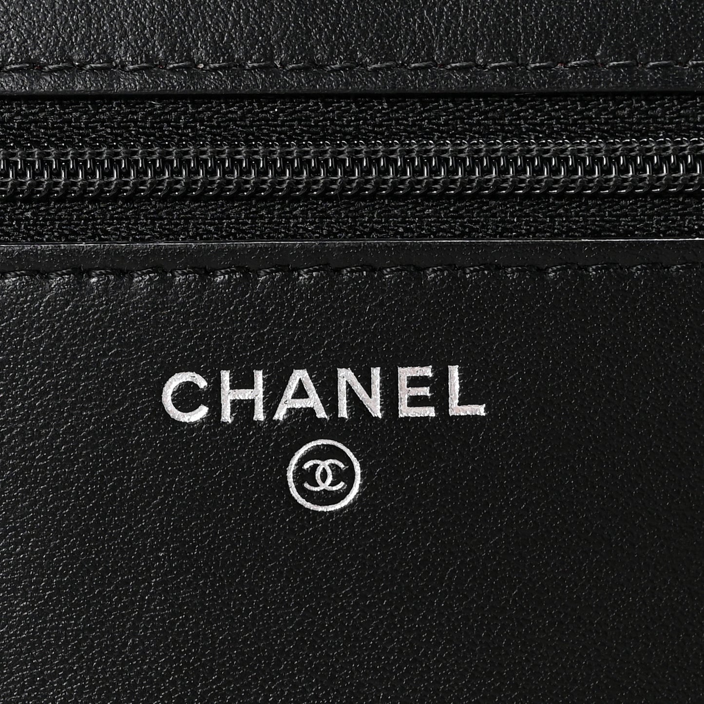 Aged Calfskin Quilted Gabrielle Wallet On Chain WOC White Black