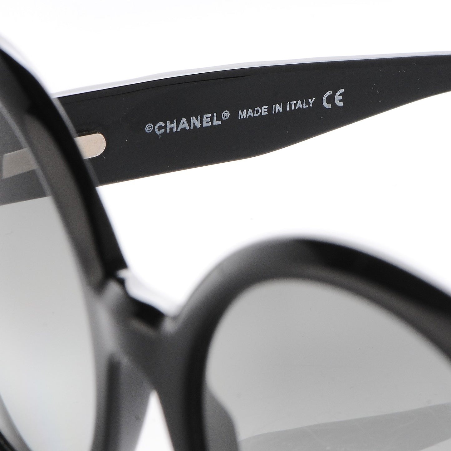 Quilted CC Mod Sunglasses 5120 Black