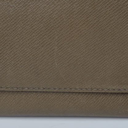 Louis Vuitton Taiga Roman PM Messenger Oural 19 of 27