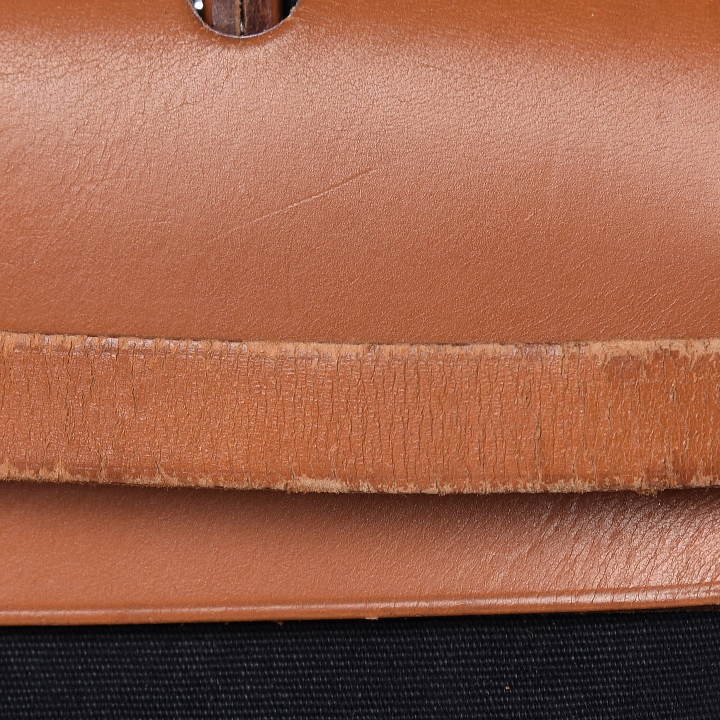 Toile Vache Calfskin Herbag 30 PM Black Natural