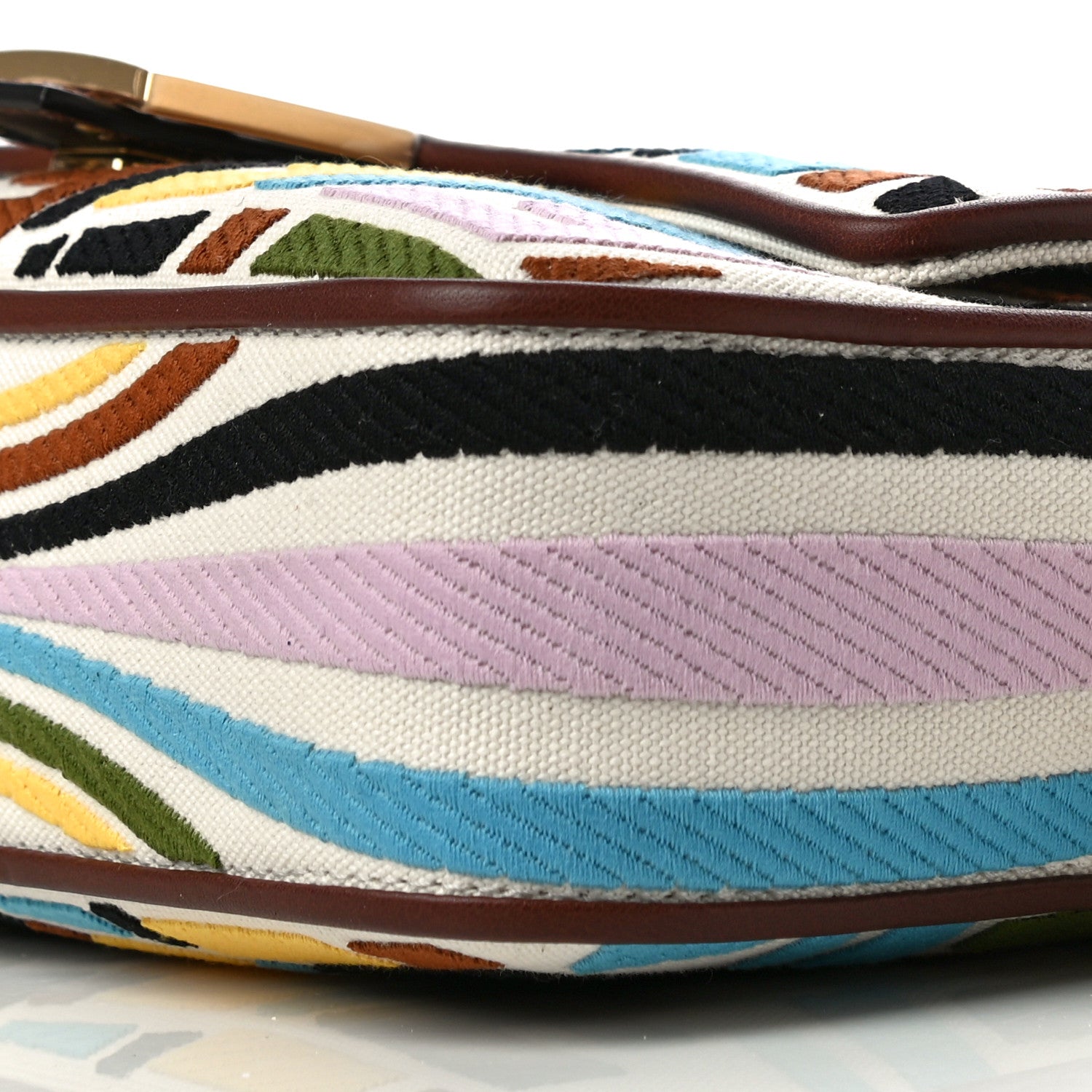Fendi X SARA COLEMAN Canvas Vitello King Seta FF Fish Eye Embroidered Baguette Grezzo Multicolor Ghianda 9 of 9