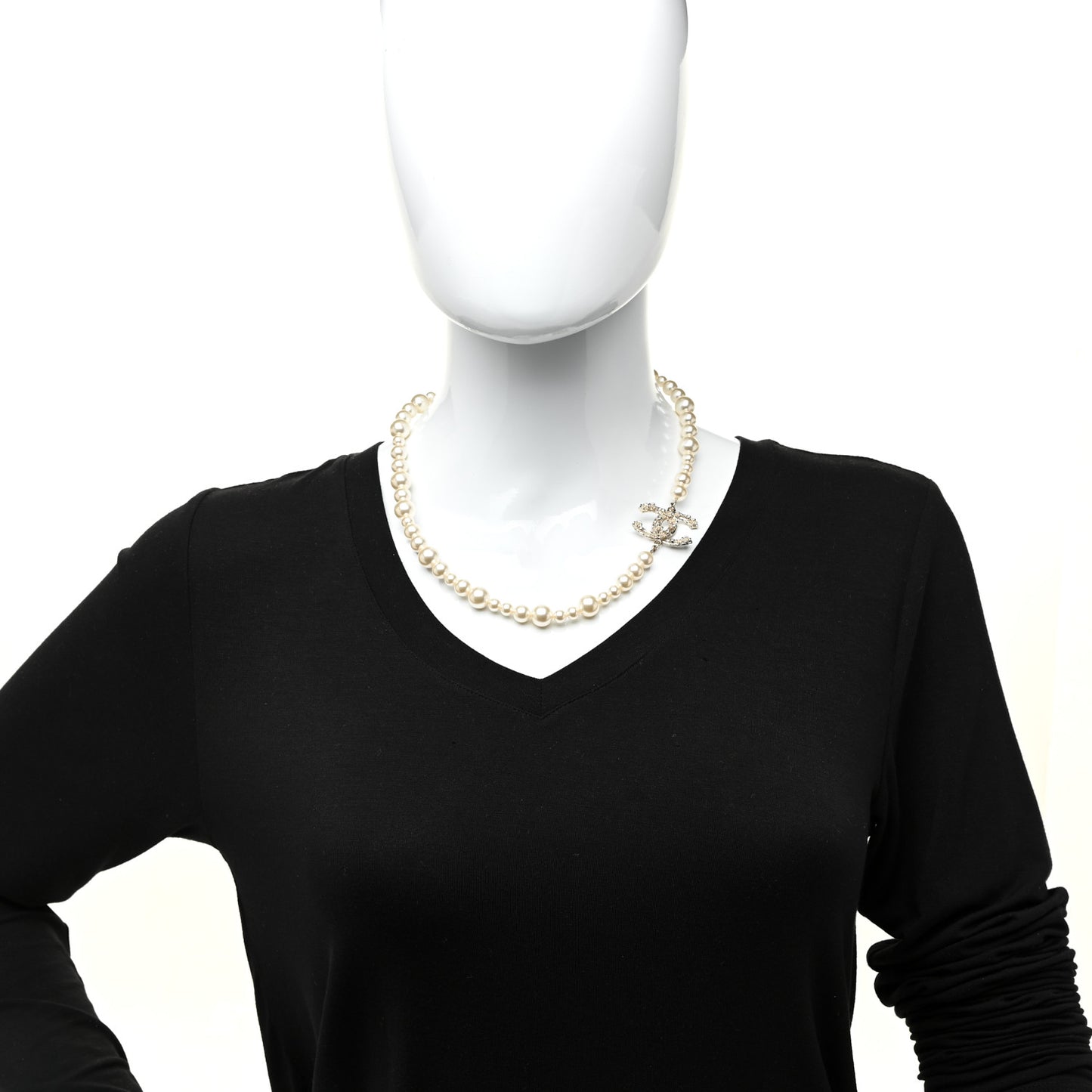 Pearl Crystal CC Camellia Short Necklace Gold