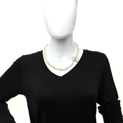 Chanel Pearl Crystal CC Camellia Short Necklace Gold 2 of 5