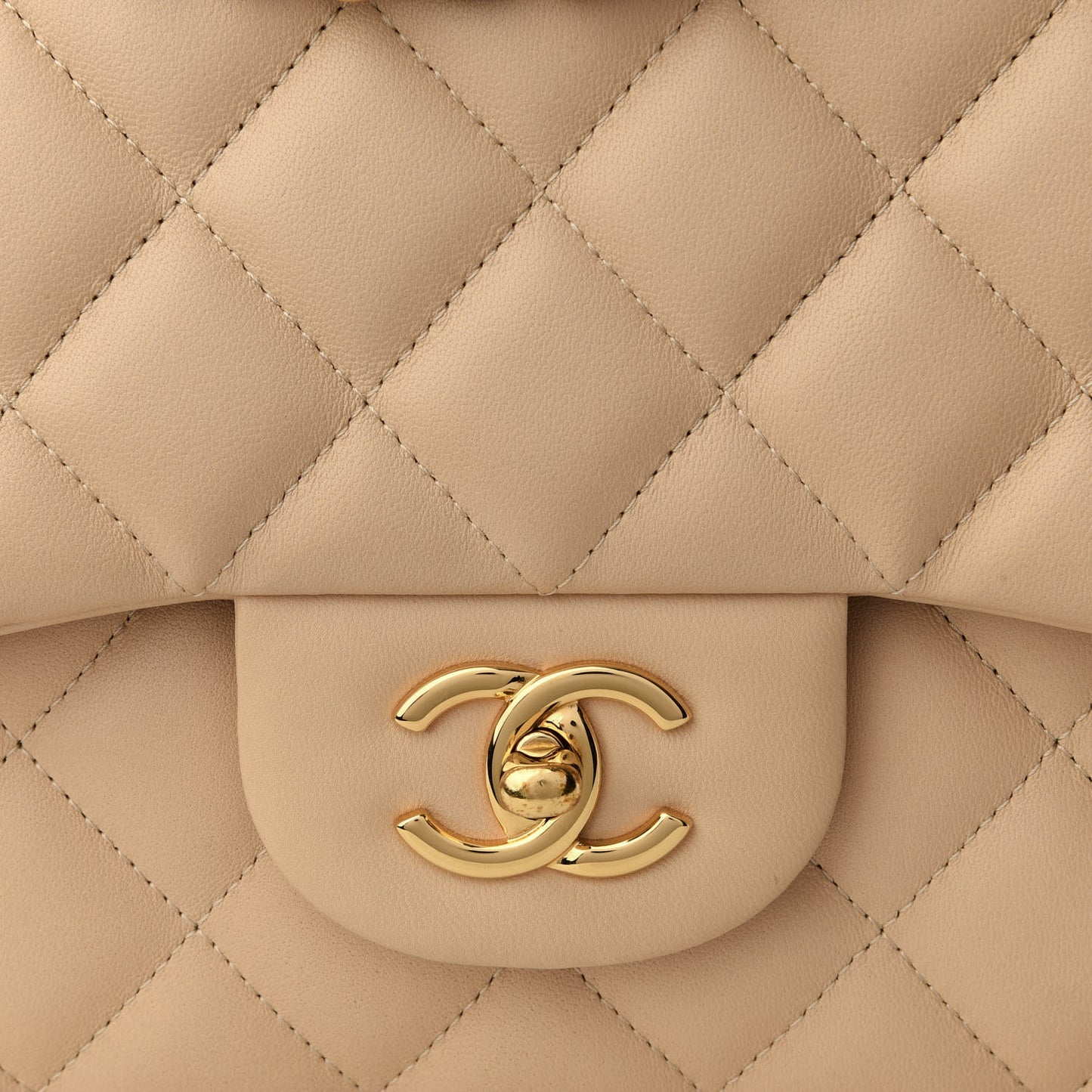 Lambskin Quilted Jumbo Double Flap Beige Clair