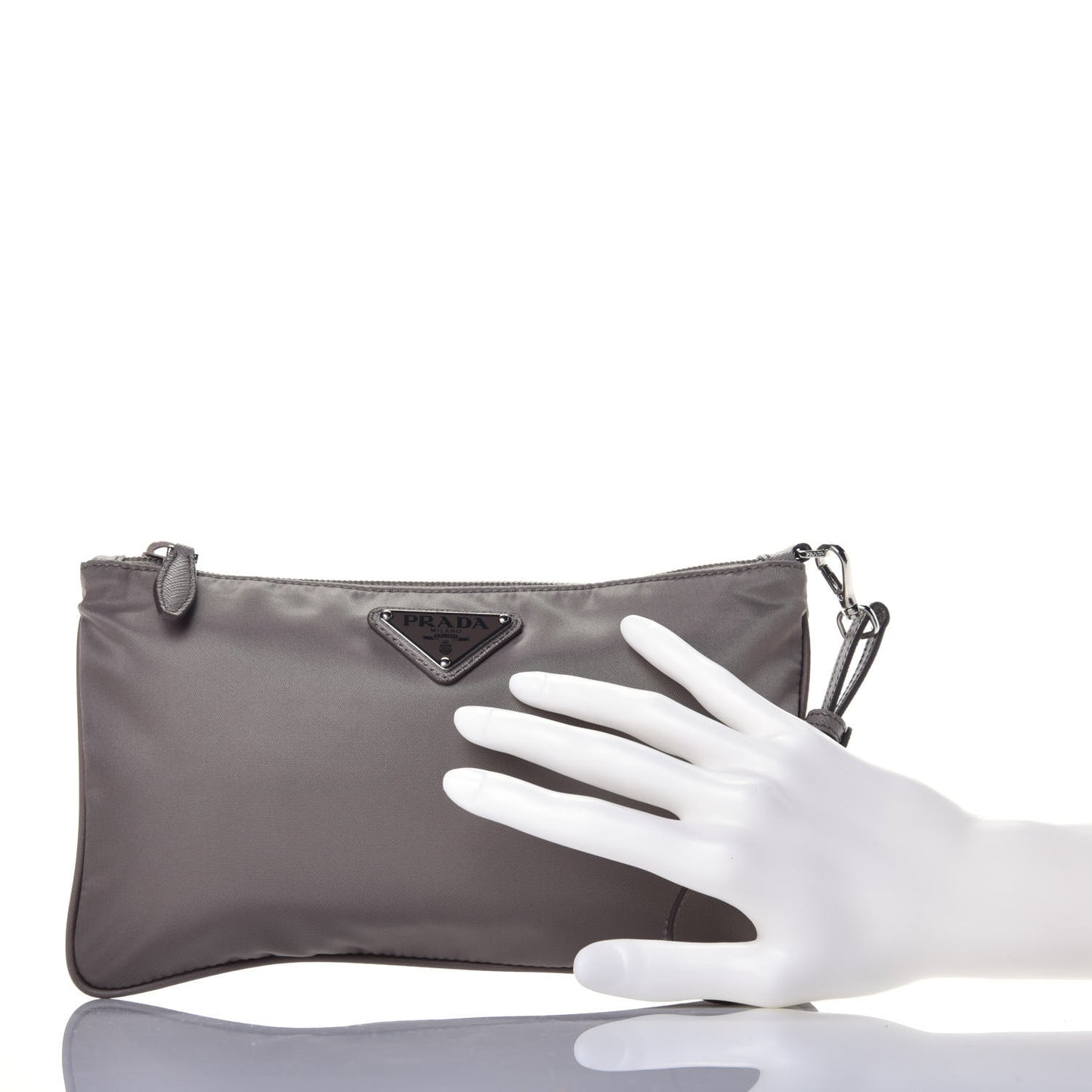 Tessuto Nylon Saffiano Wristlet Argilla