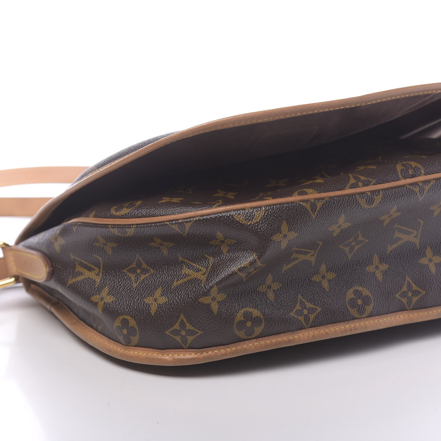 Louis Vuitton Monogram Menilmontant MM 12 of 13