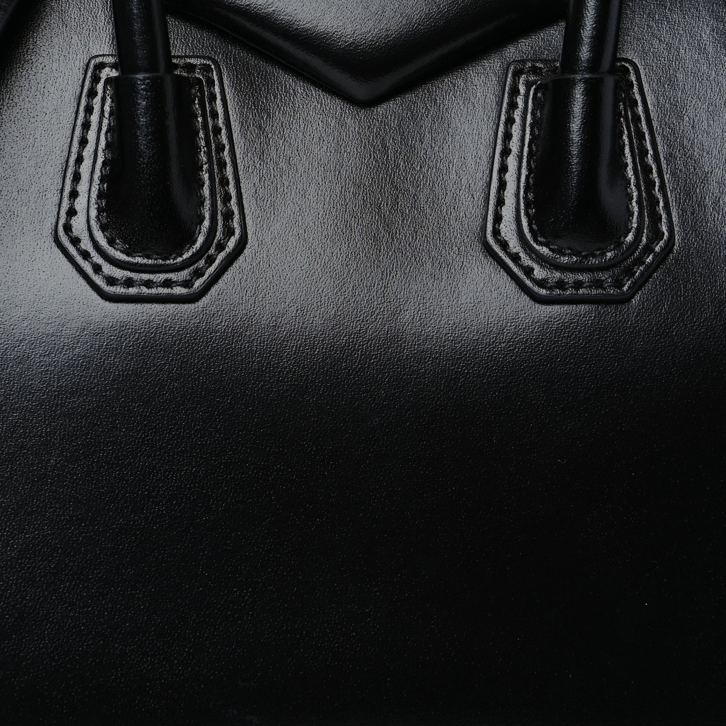Shiny Lord Calfskin Mini Antigona Black