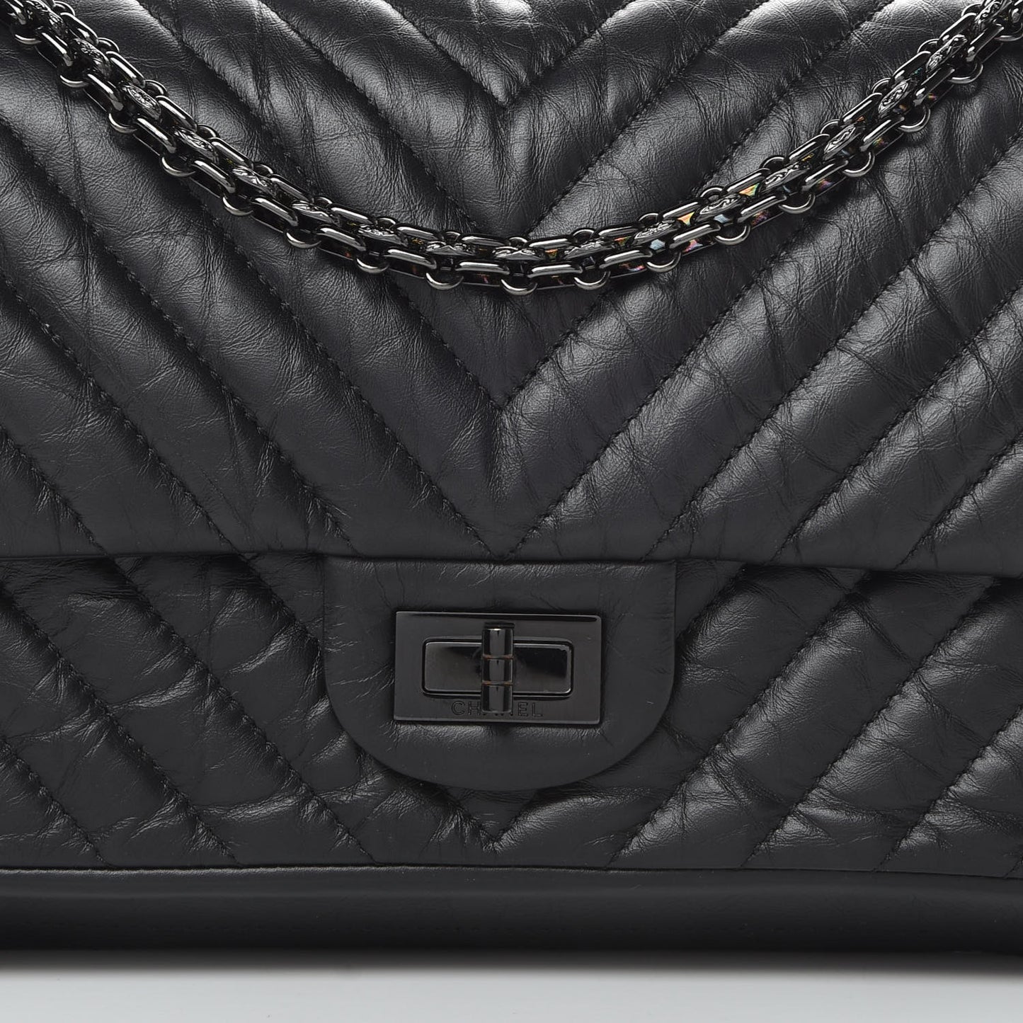 Aged Calfskin Chevron Quilted 2.55 Reissue 225 Flap So Black