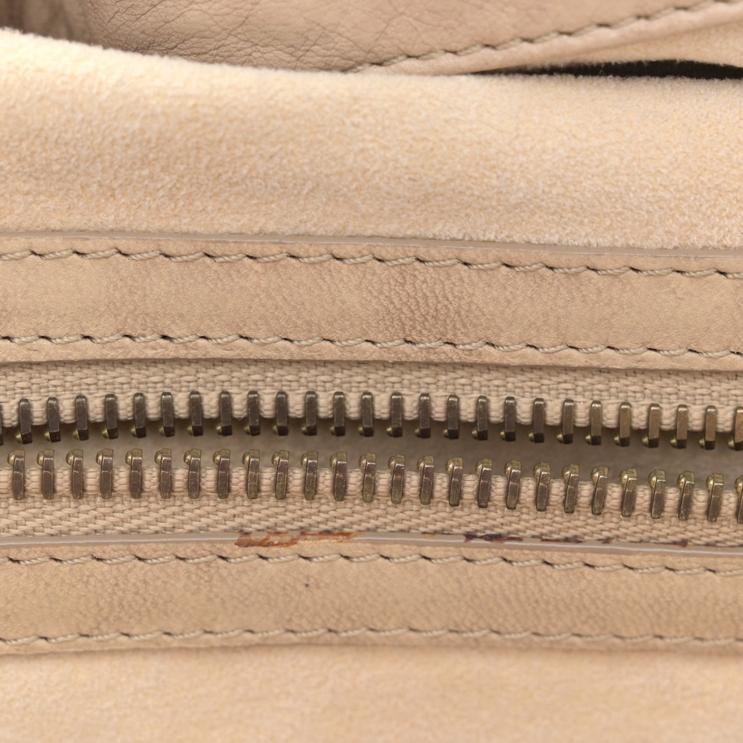 Lambskin Olympe Stratus GM Beige
