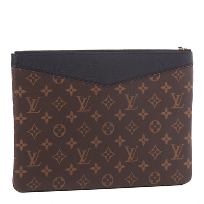 Louis Vuitton Monogram Daily Pouch Black 2 of 8