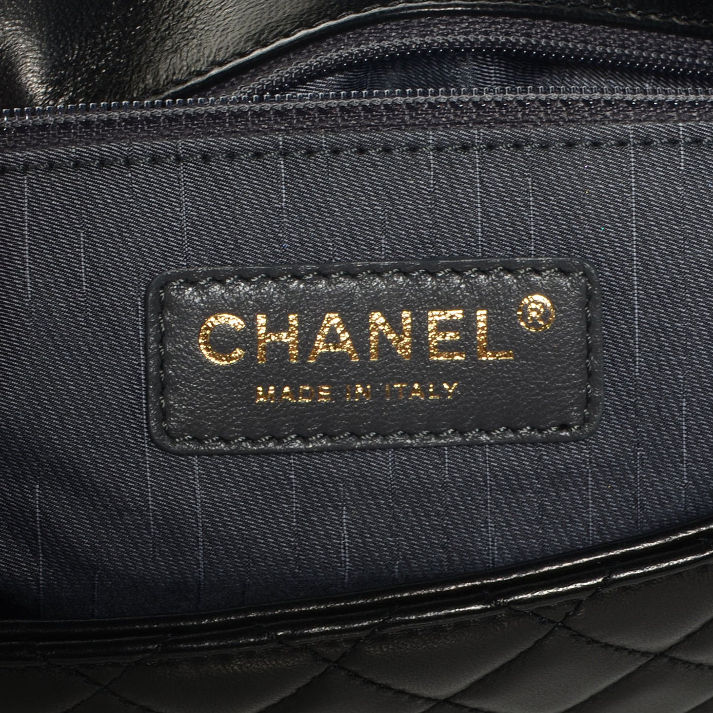 Lambskin Medium Westminster Pearl Flap Black
