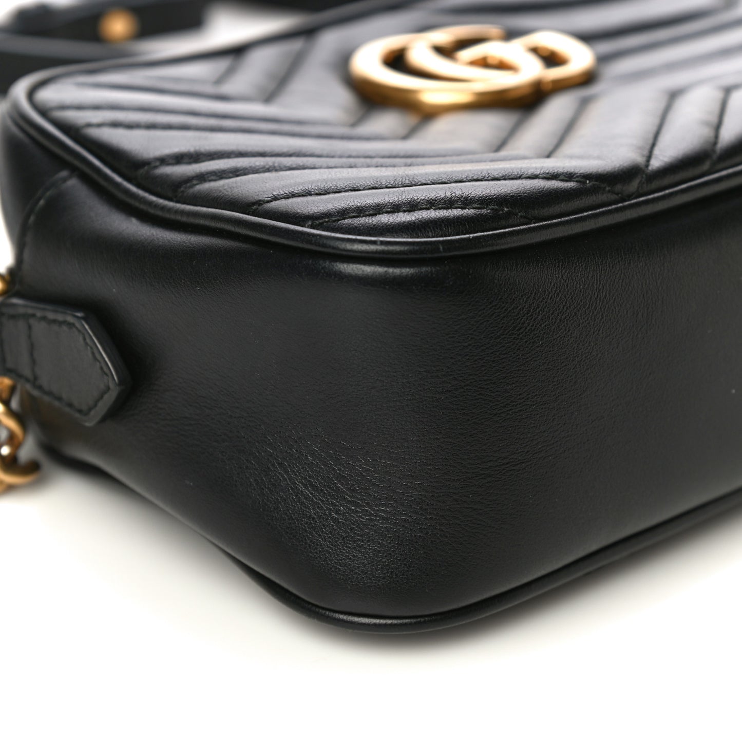Calfskin Matelasse Small GG Marmont Chain Shoulder Bag Black