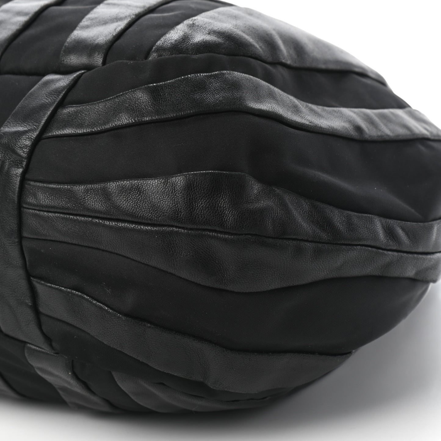 Tessuto Nappa Mordore Tote Black