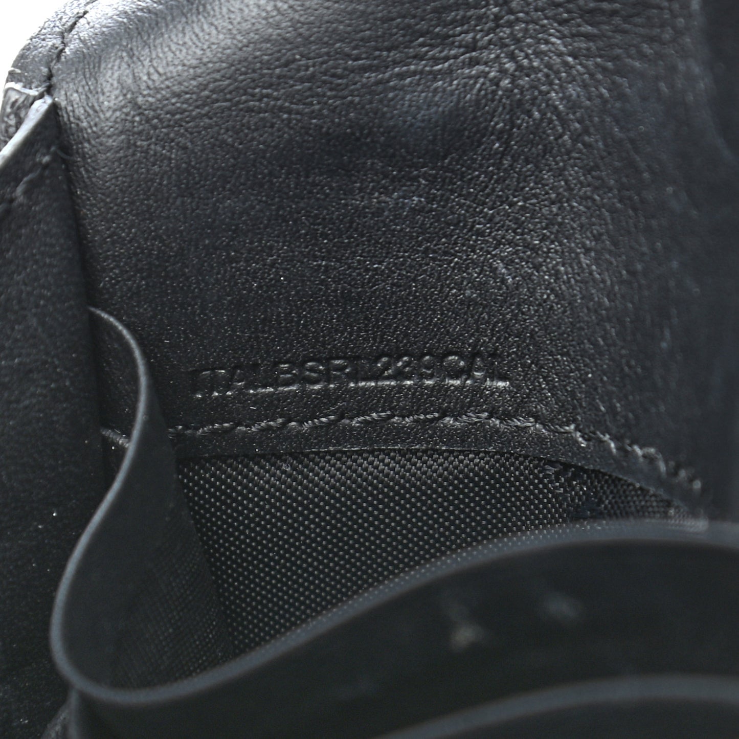 Grainy Calfskin House Check Henley Wallet On Chain Black