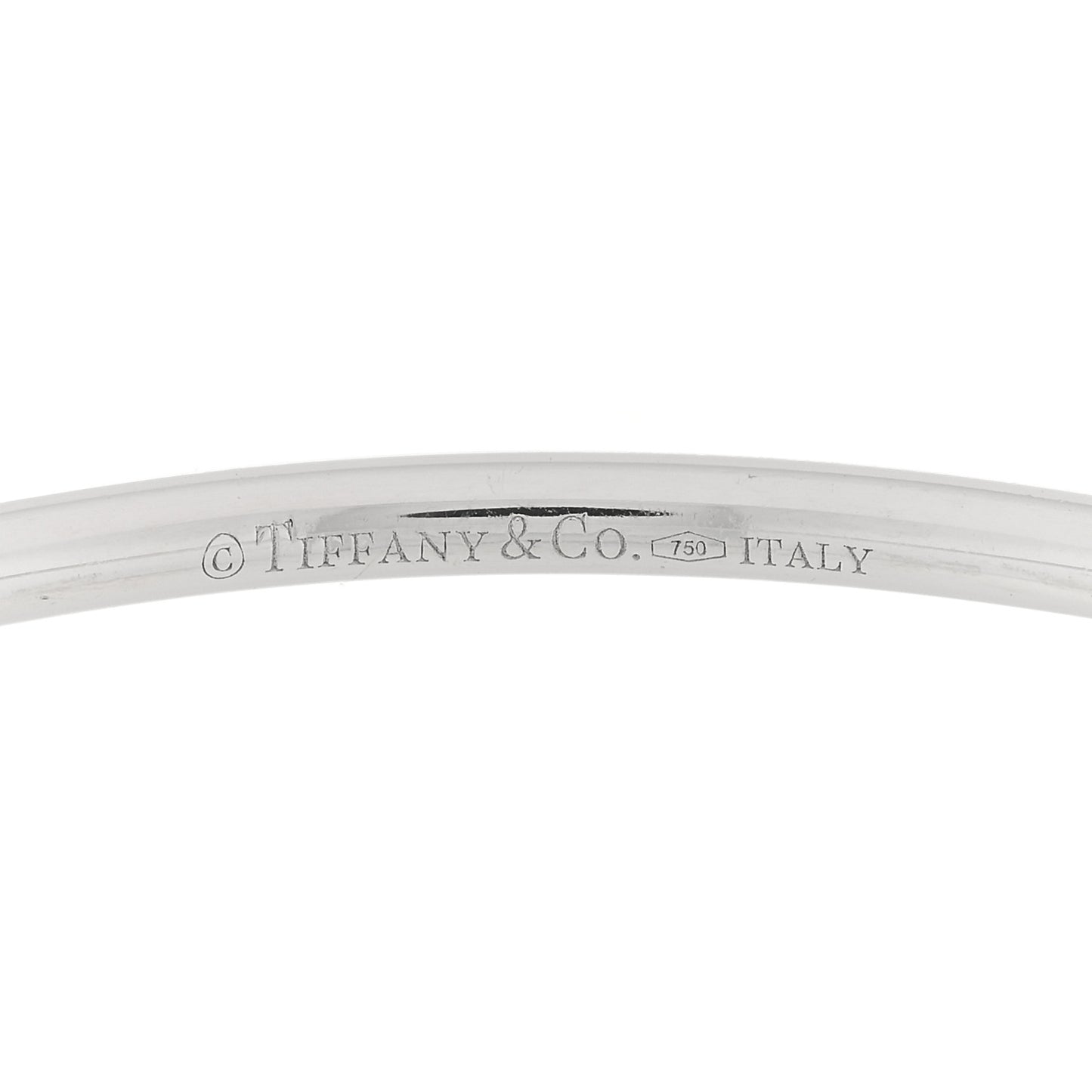 18K White Gold Diamond 3mm Bangle Bracelet