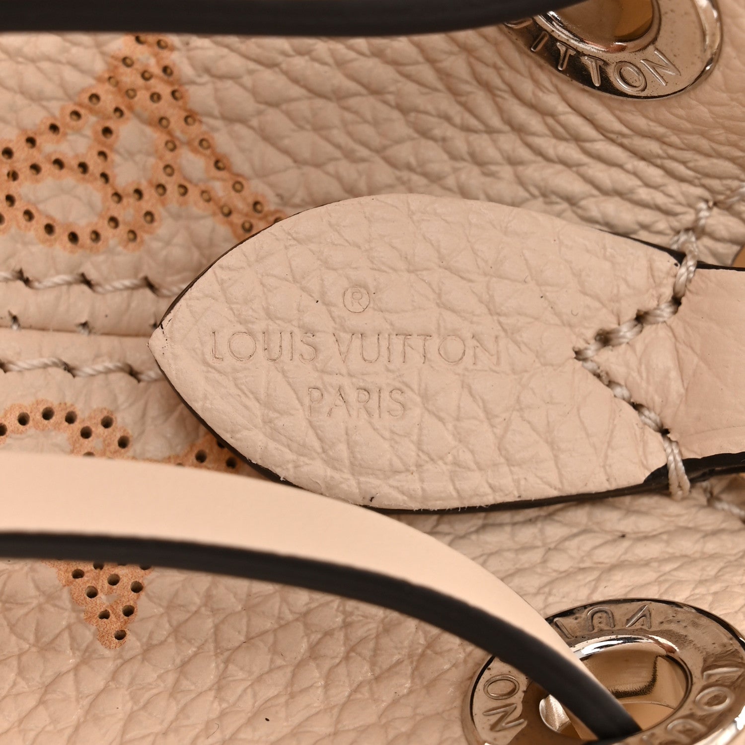 Louis Vuitton LOUIS VUITTON Mahina Bella Beige 6 of 10