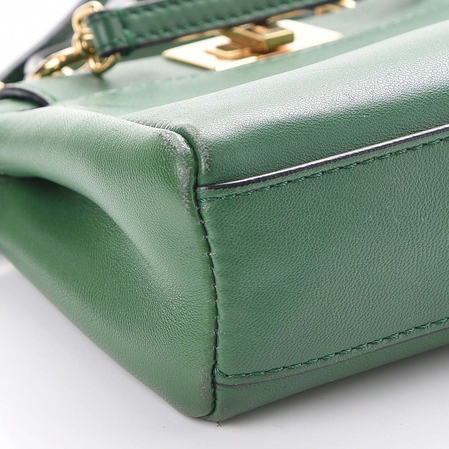 Shiny Nappa Micro Peekaboo Iconic Satchel Verde Smeraldo