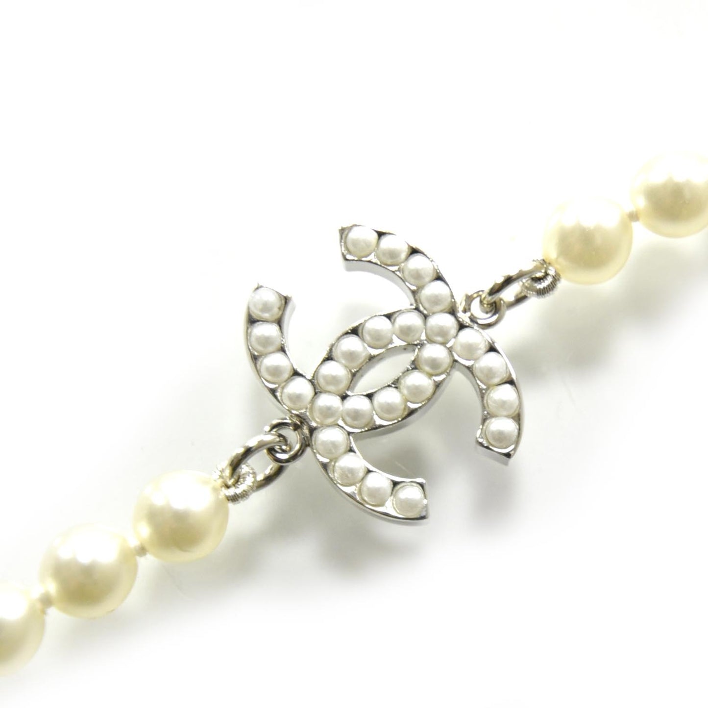 Classic CC Graduated Pearl Necklace