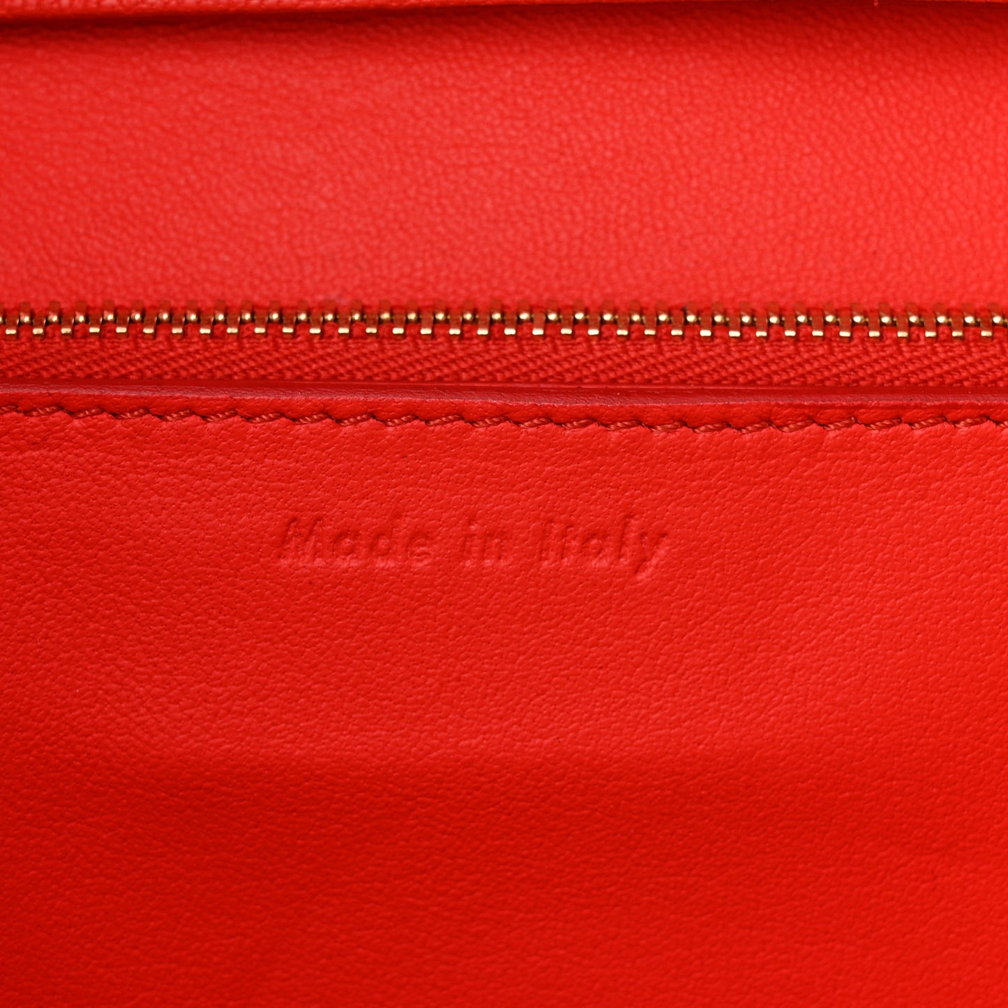 Goatskin Medium Classic Box Flap Bag Alizarin