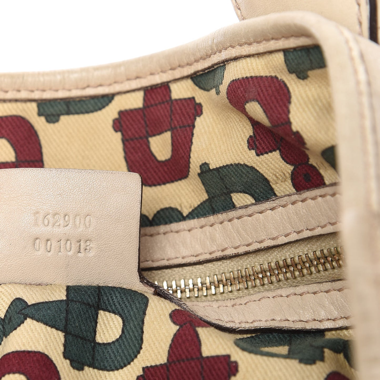 Guccissima Small Pelham Shoulder Bag Off White