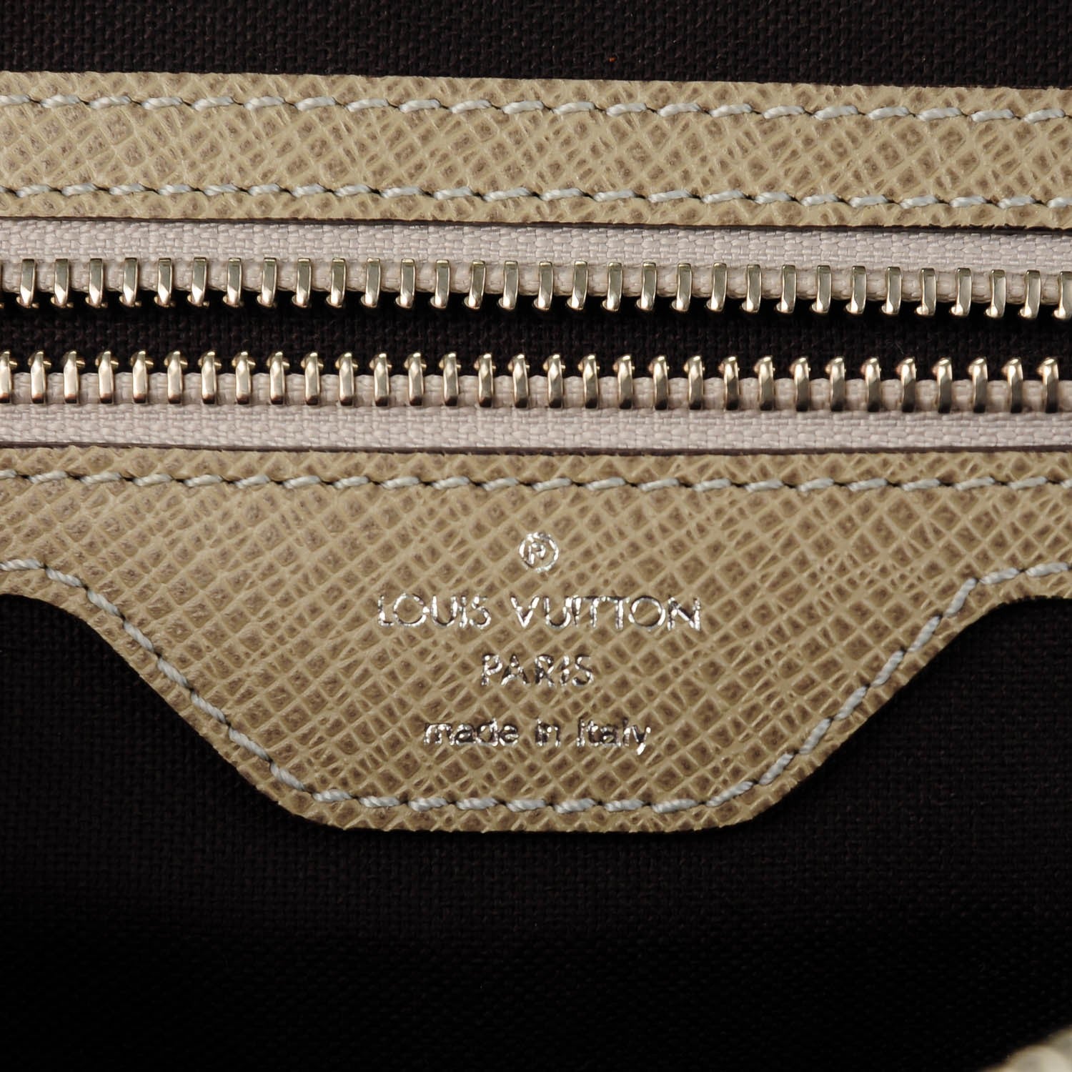Louis Vuitton Taiga Vassili PM Briefcase Polar 6 of 7