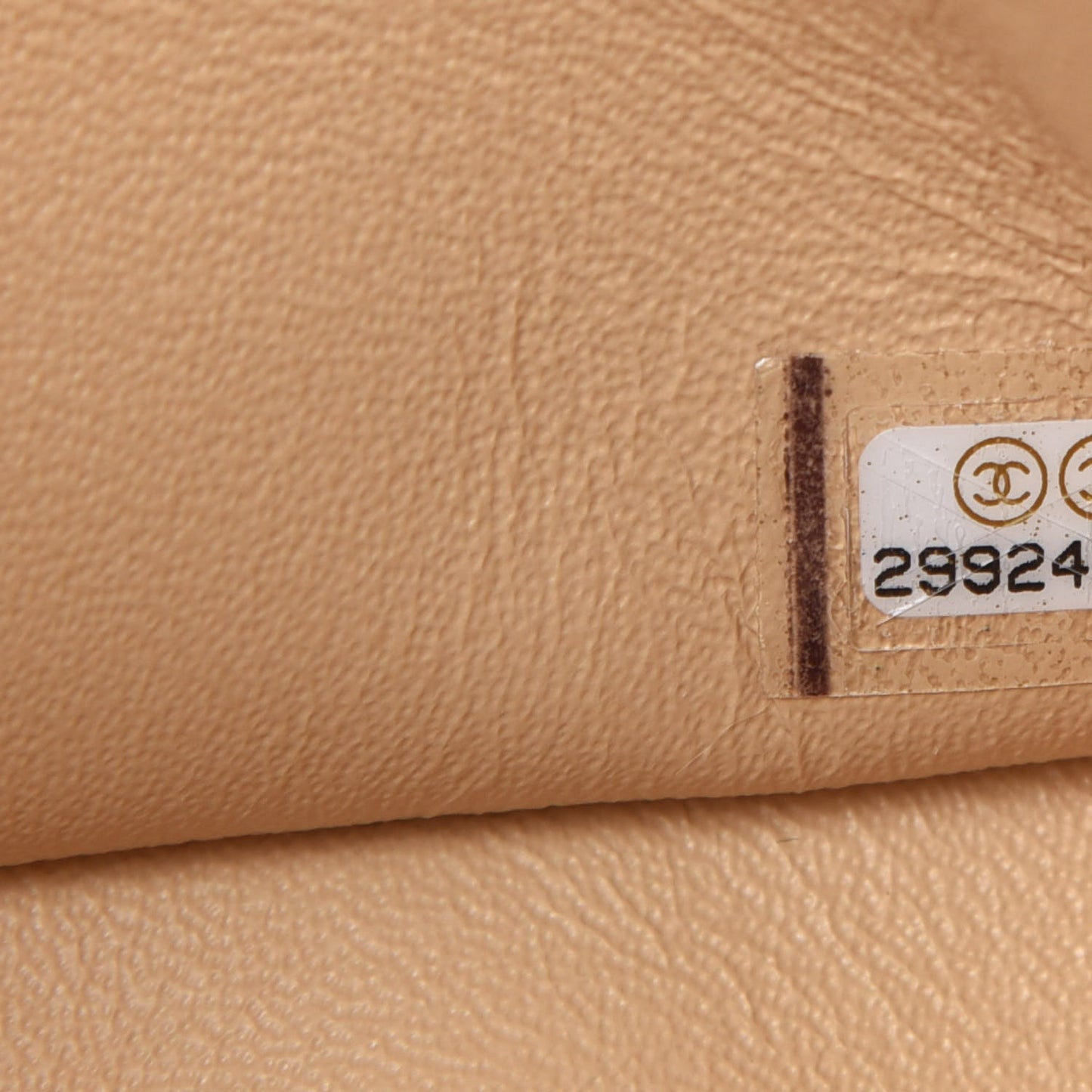 Caviar Quilted Jumbo Double Flap Beige Clair