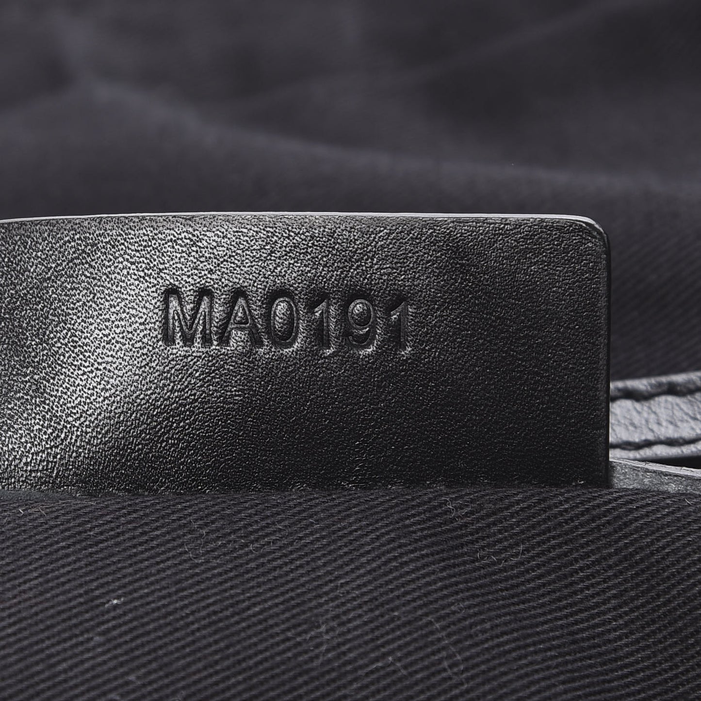 Lambskin Medium Nightingale Black