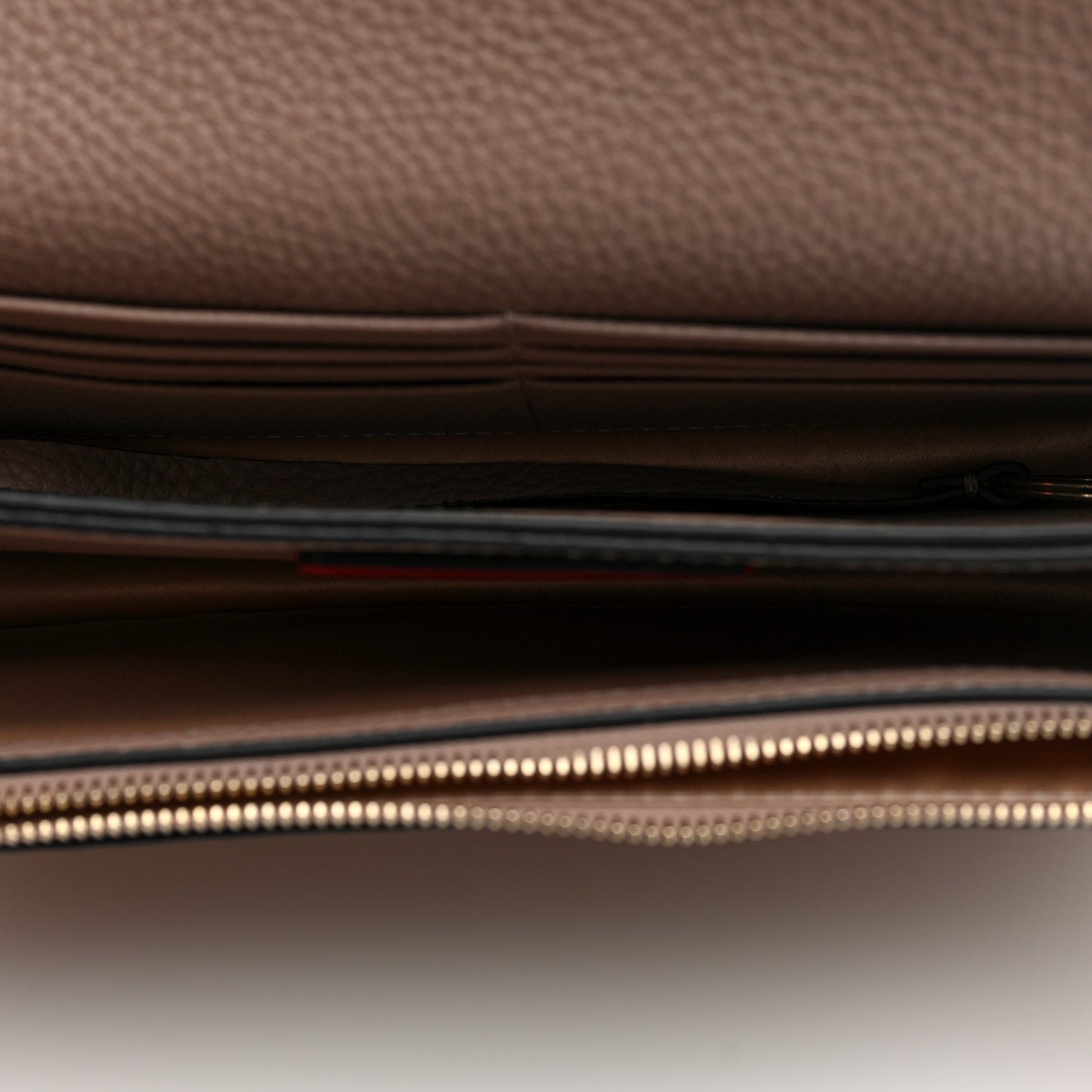 Pebbled Calfskin Rockstud Flap Wallet On Chain Poudre