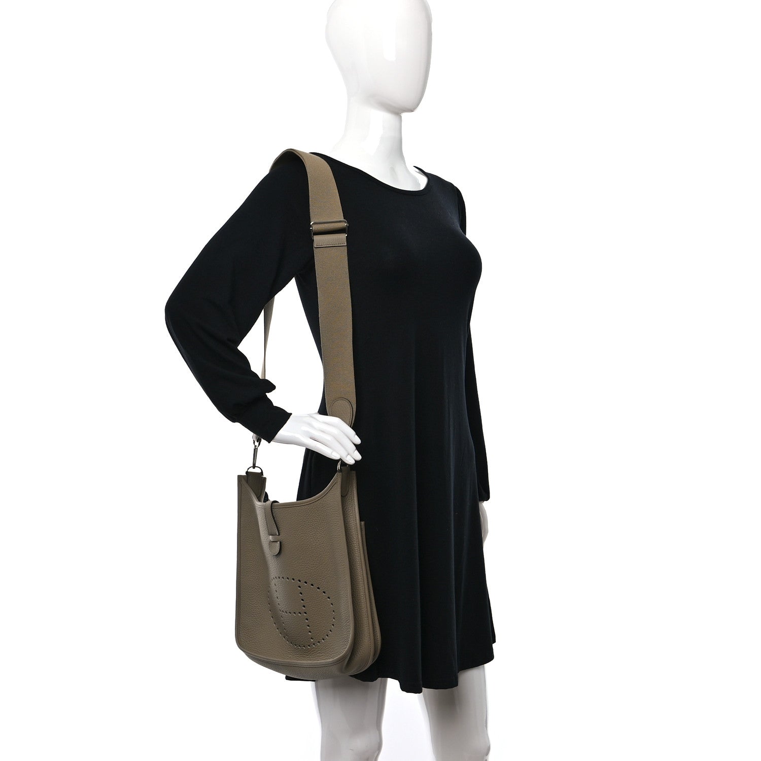 Hermes Taurillon Clemence Evelyne III PM Beige Marfa 2 of 10