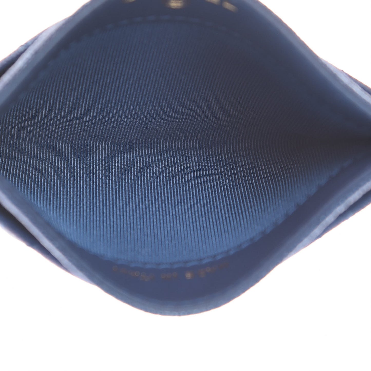 Iridescent Caviar Quilted Card Holder Blue Fonce