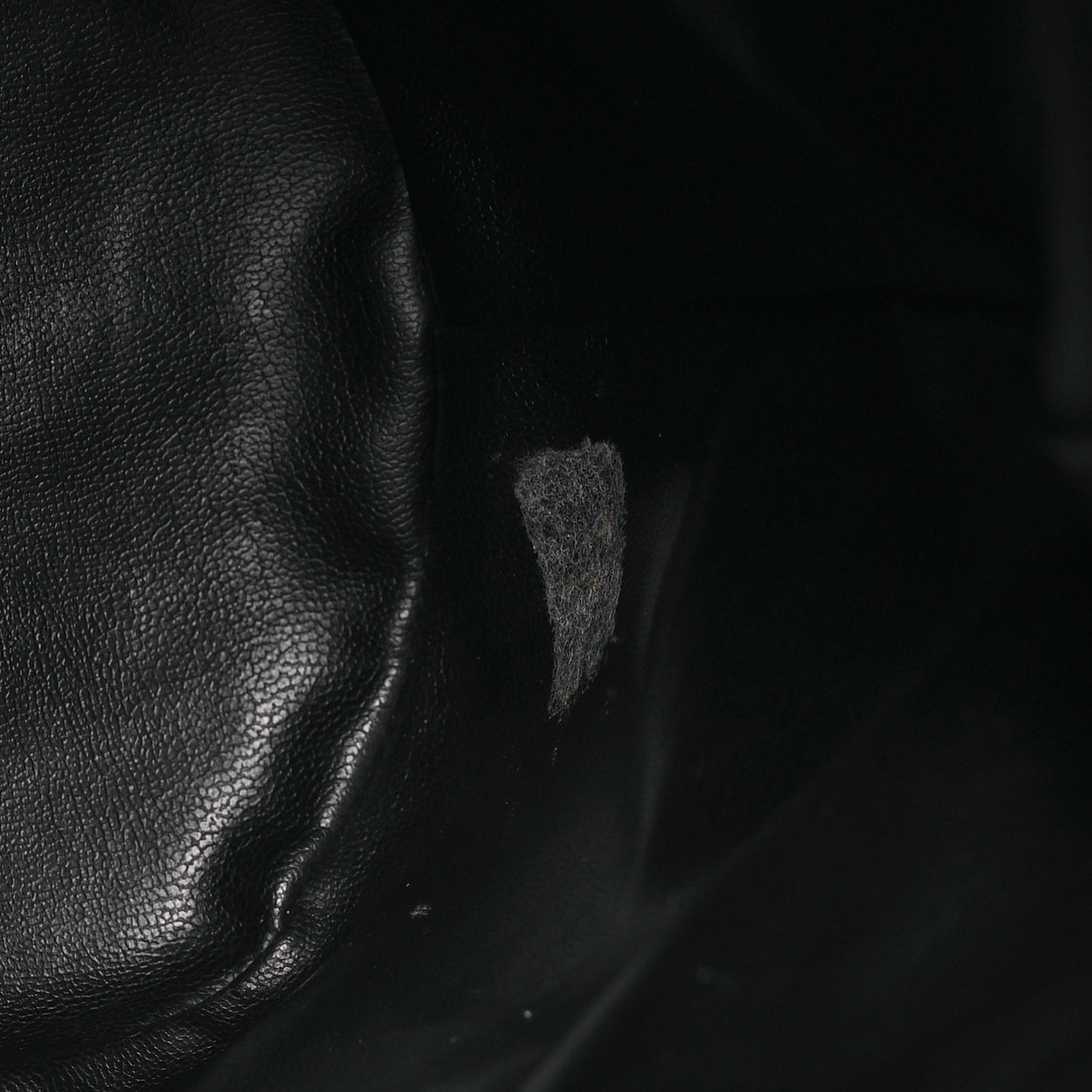 Caviar CC Drawstring Shoulder Bag Black