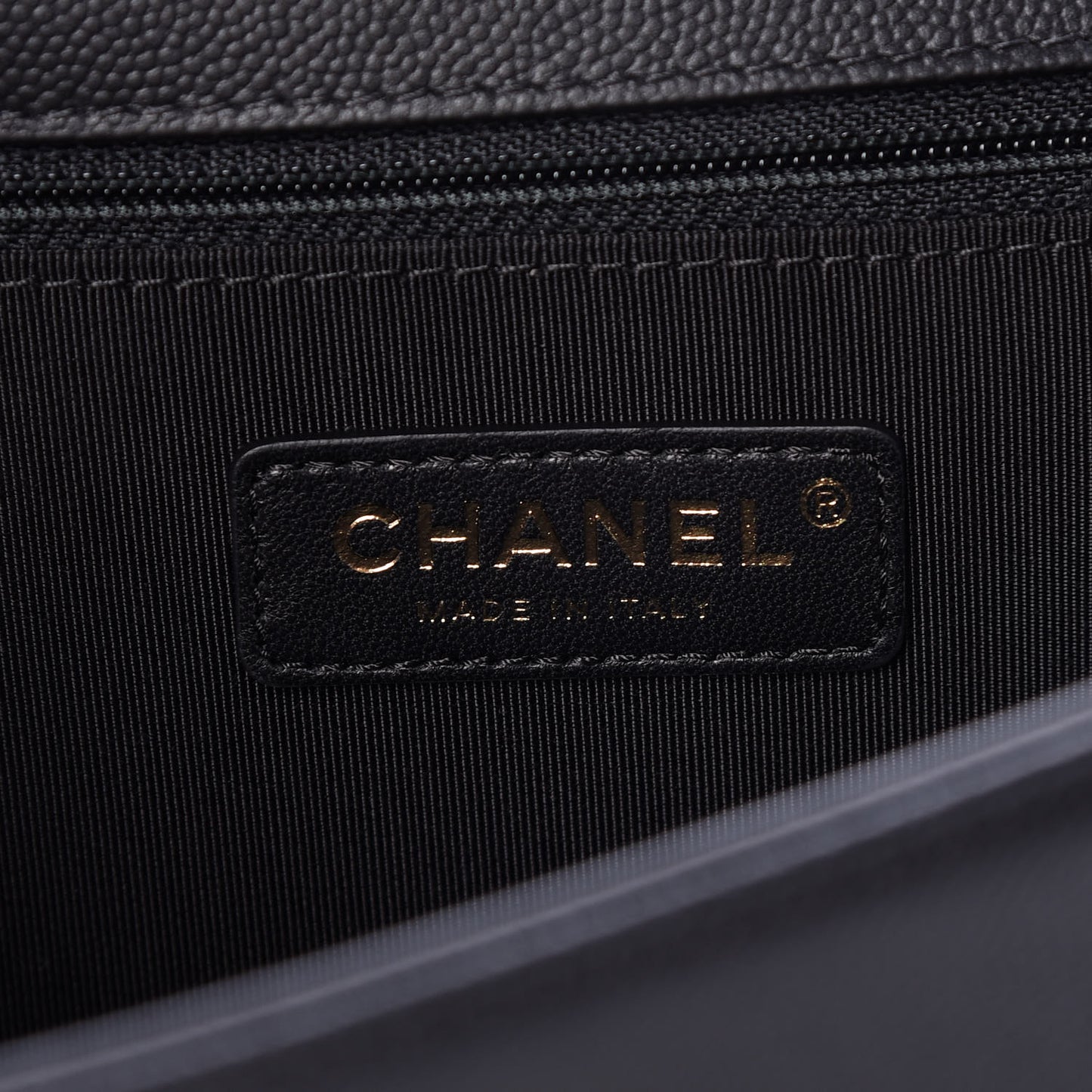 Caviar Quilted New Medium Boy Flap Black