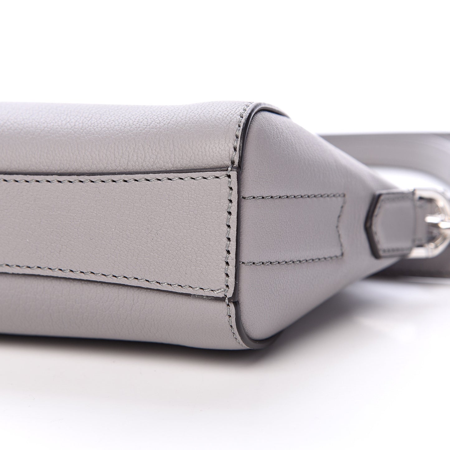 Sugar Goatskin Nano Antigona Pearl Grey