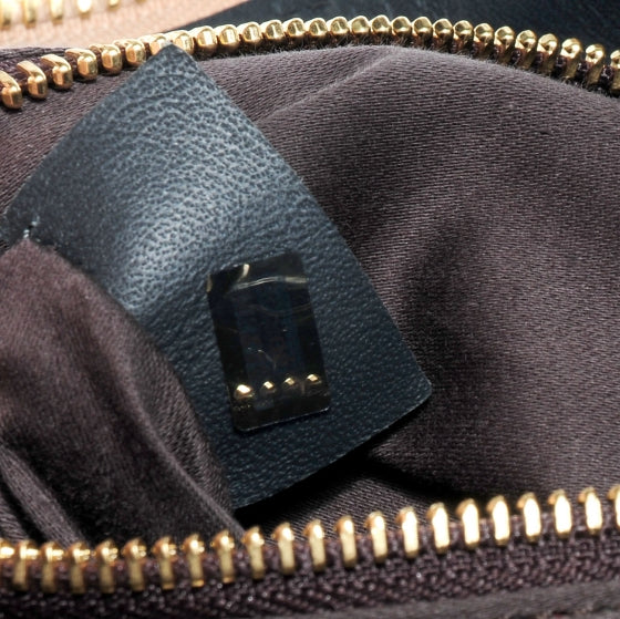 Smooth Calfskin Medium Baylee Tote Mushroom Black