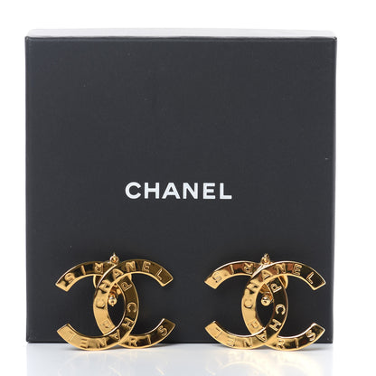 Chanel Metal Large Paris Button Earrings Gold 5 of 5