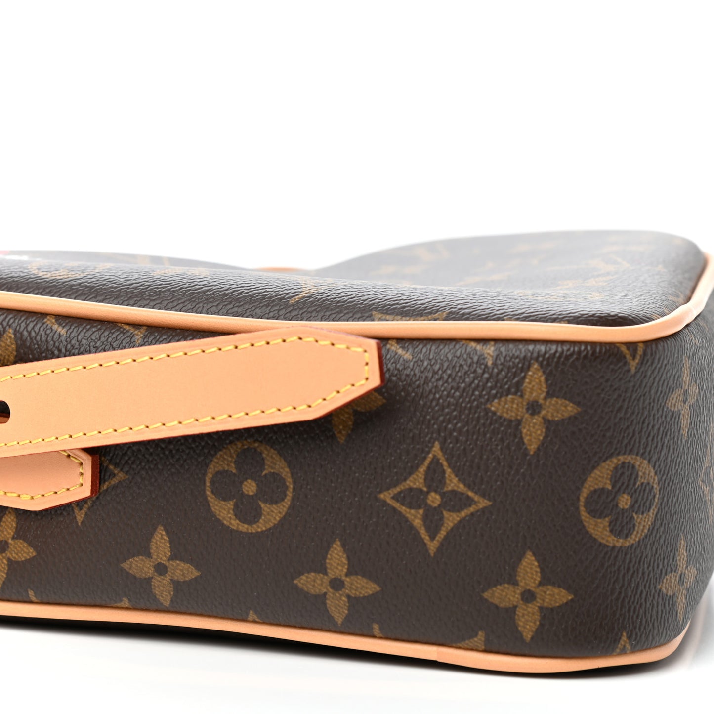 Monogram Game On Coeur