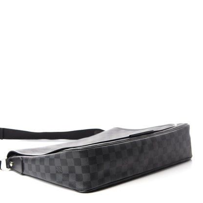 Louis Vuitton Damier Graphite Daniel GM 4 of 10