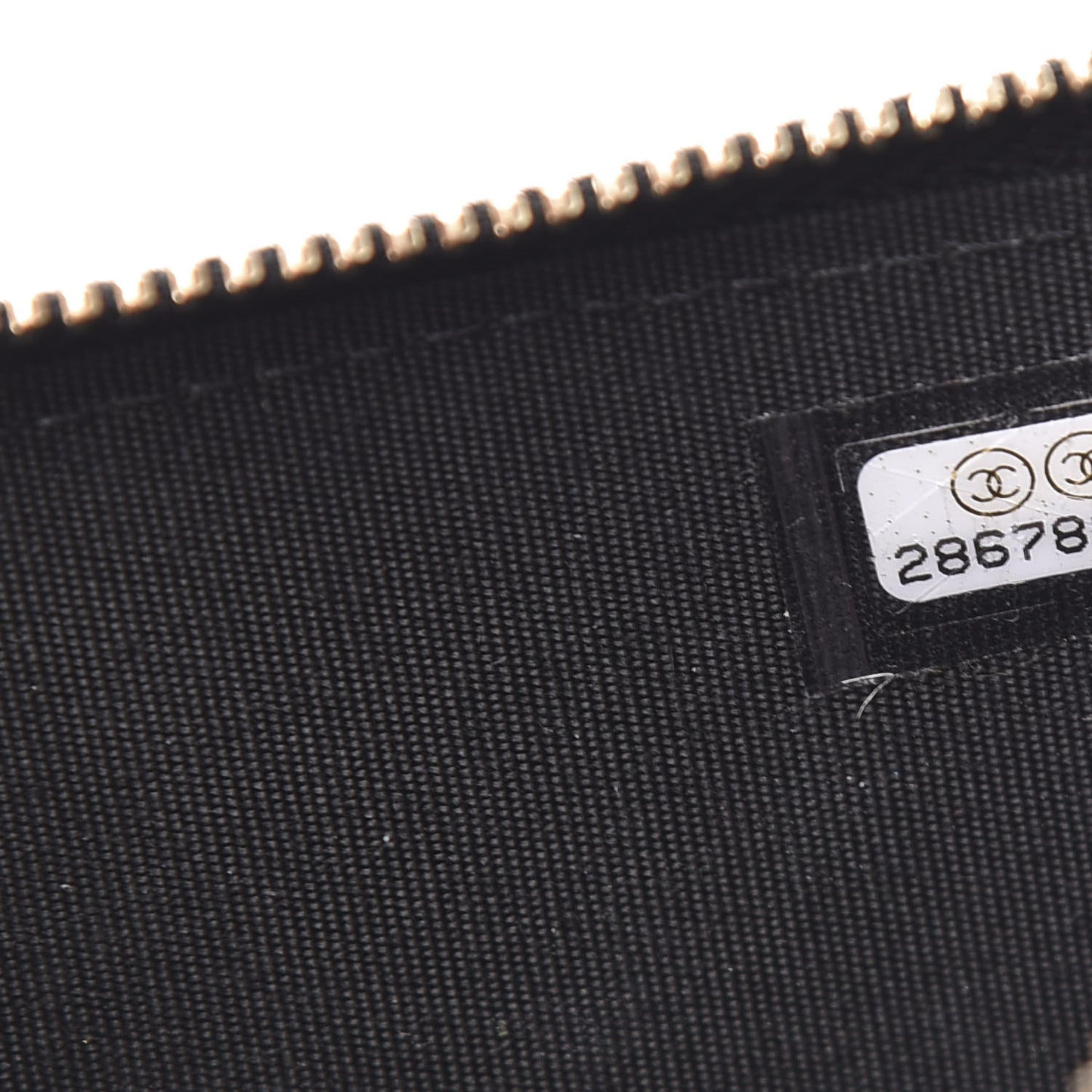 Caviar Quilted Classic Zip Boy Pouch Black