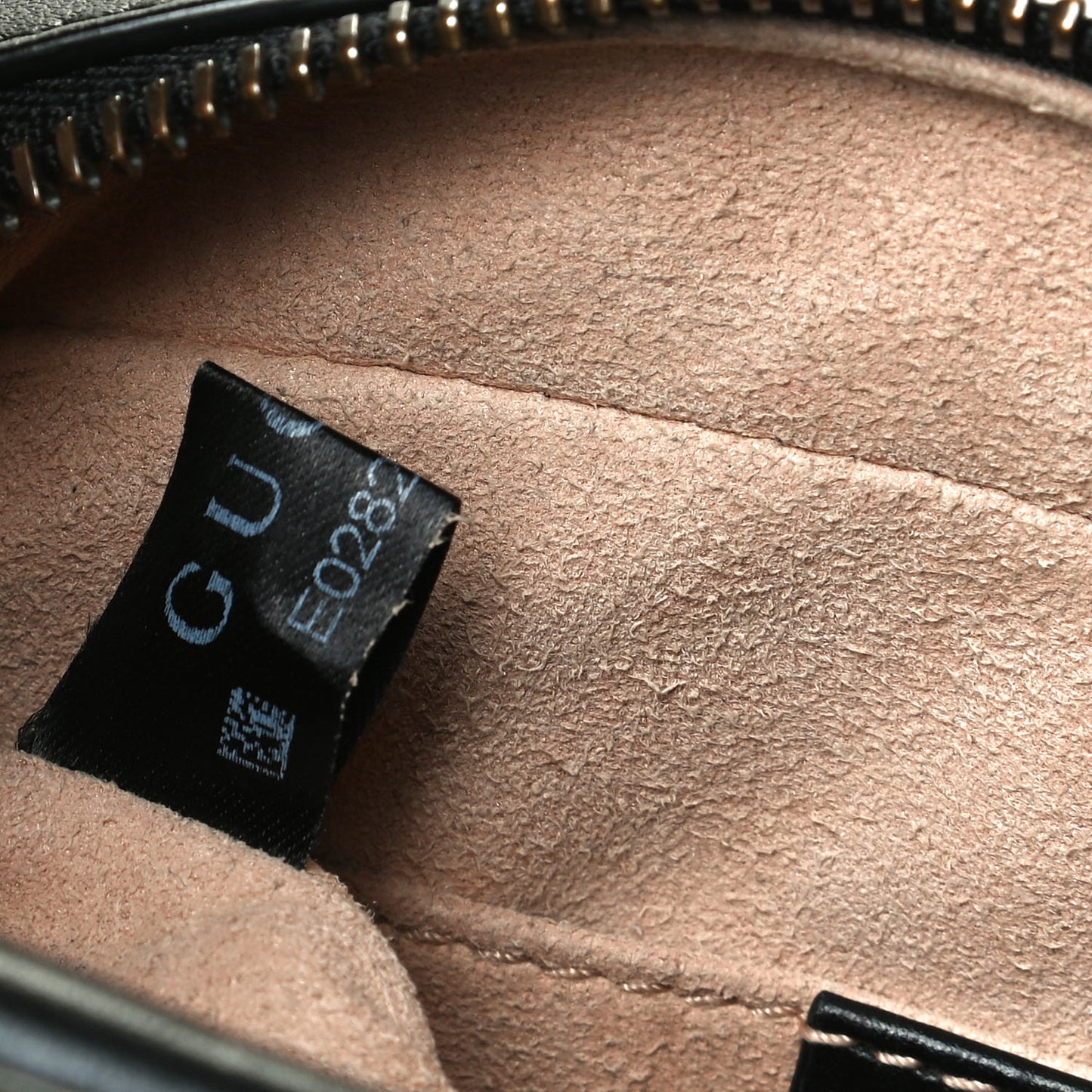 Calfskin Matelasse Mini GG Marmont Chain Shoulder Bag Black