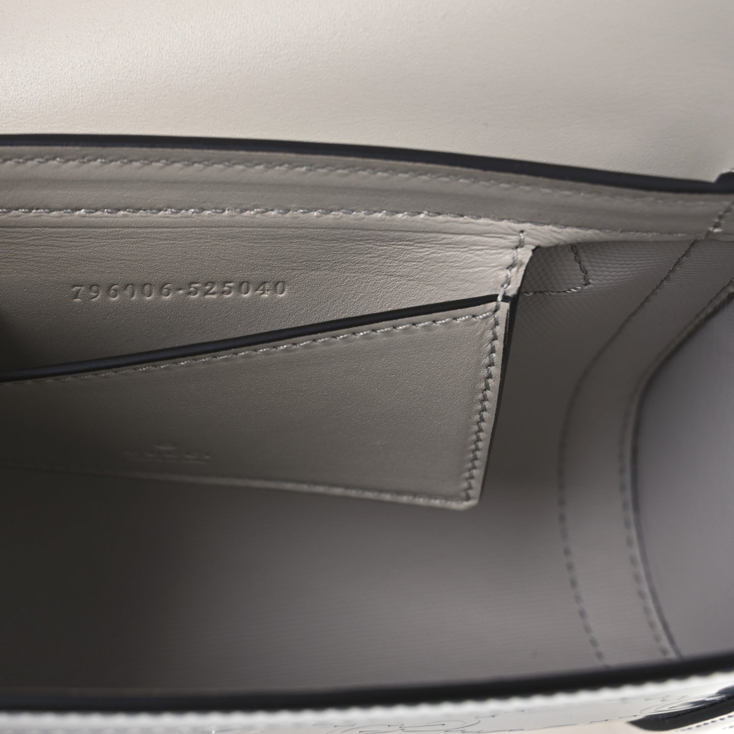 Guccissima Mirror Effect Mini Crossbody Silver Sphinx