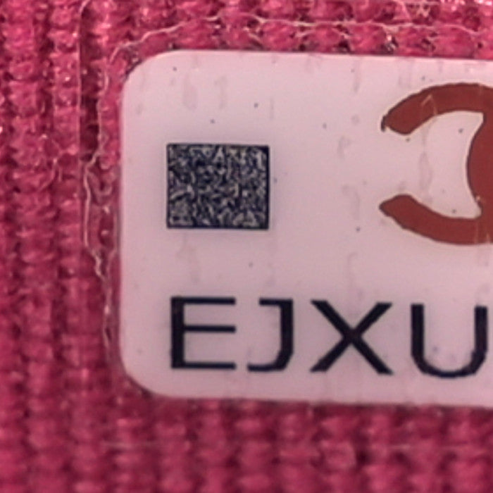 Caviar Quilted Zip Card Holder Fuchsia
