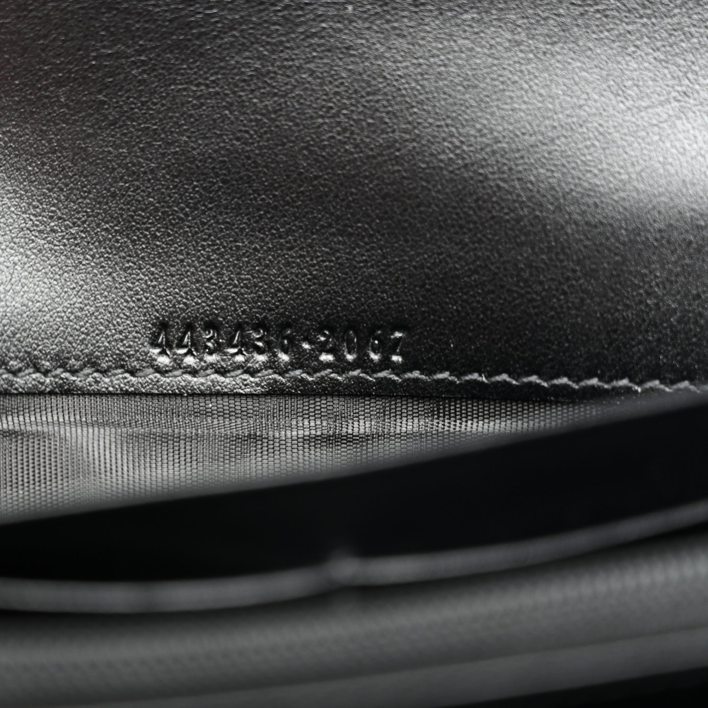 Calfskin Matelasse GG Marmont Continental Wallet Black