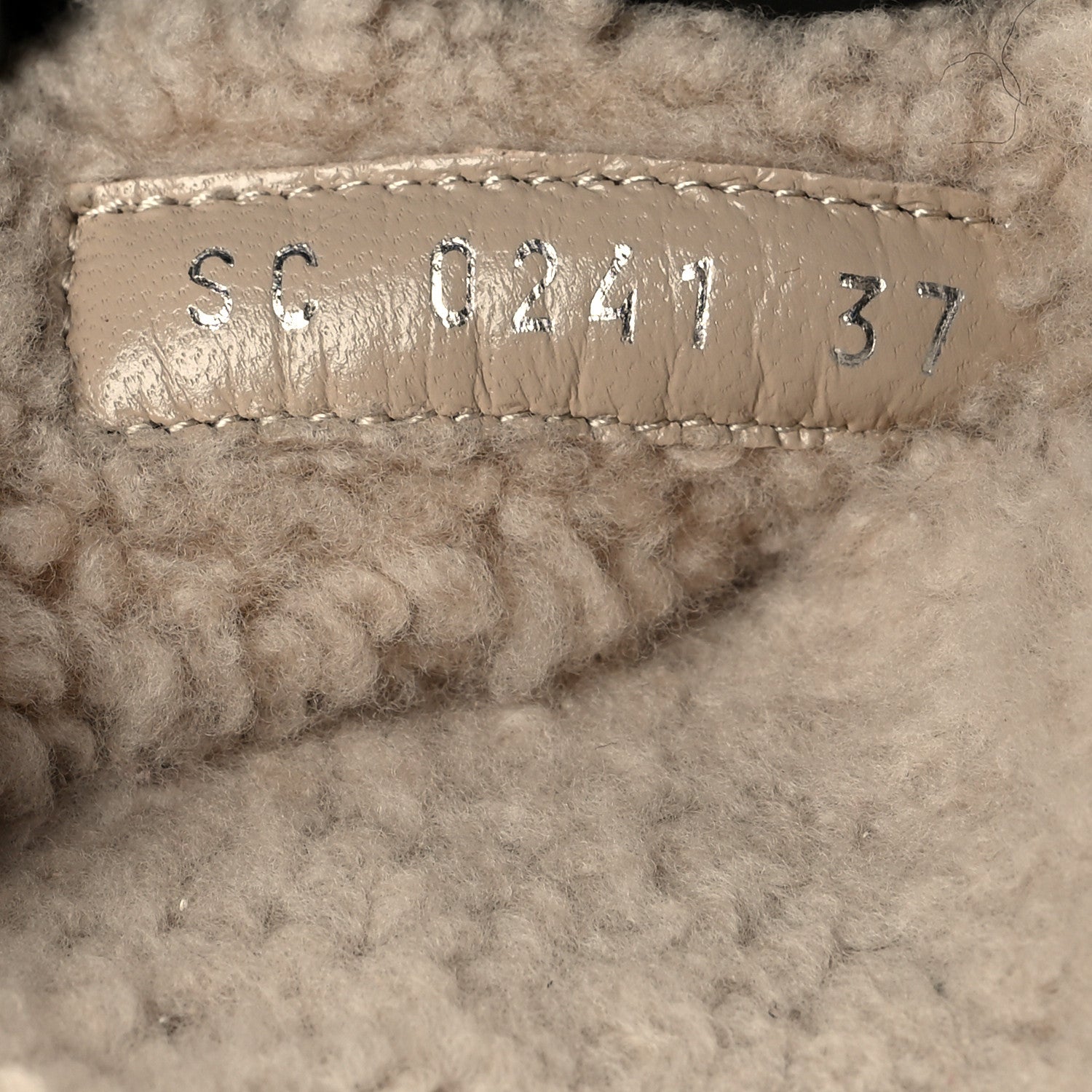 Louis Vuitton Shearling Paseo Flat Comfort Mule 37 Beige 6 of 9